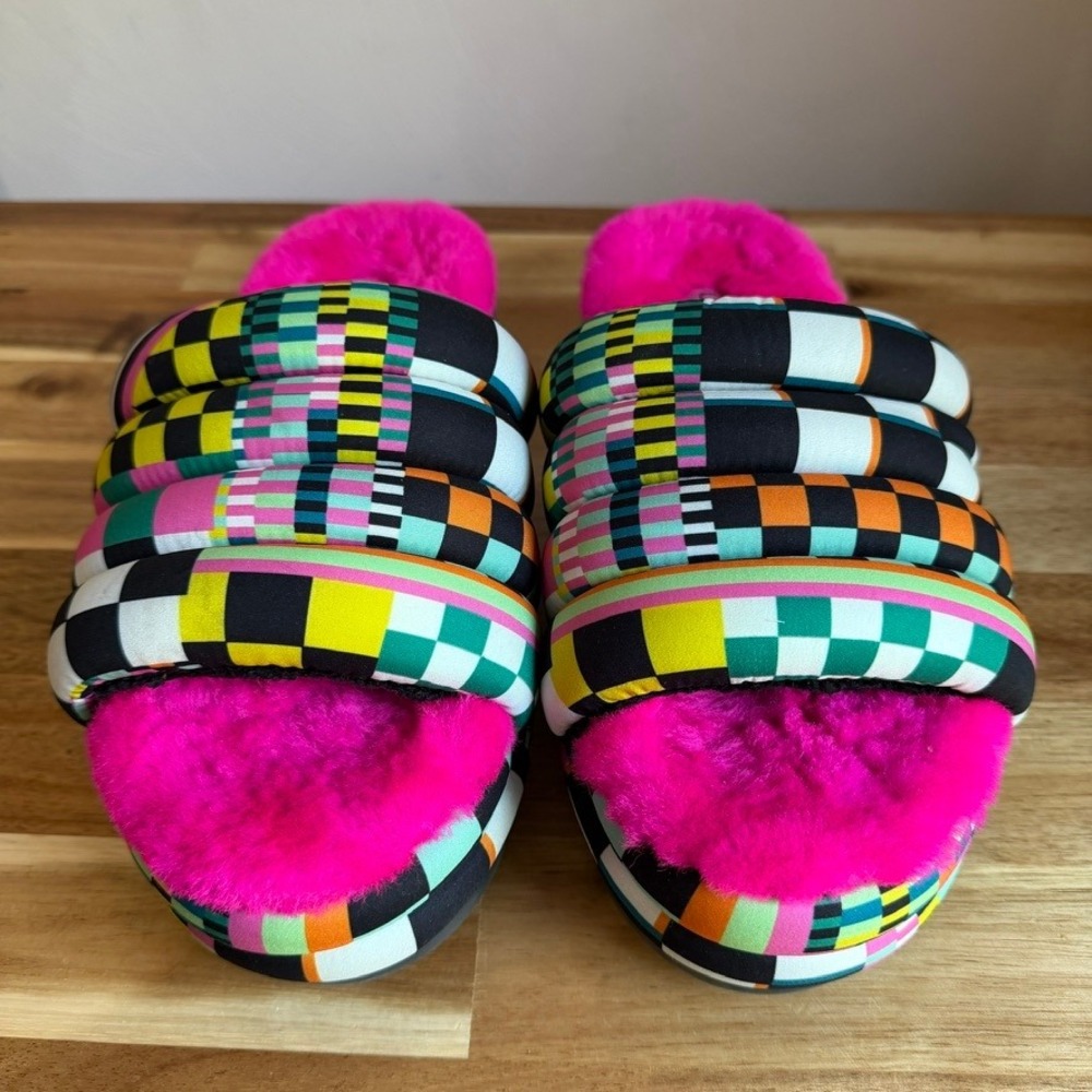 UGG Women's Maxi Checks Slide Size 8 - Picture 3 of 9